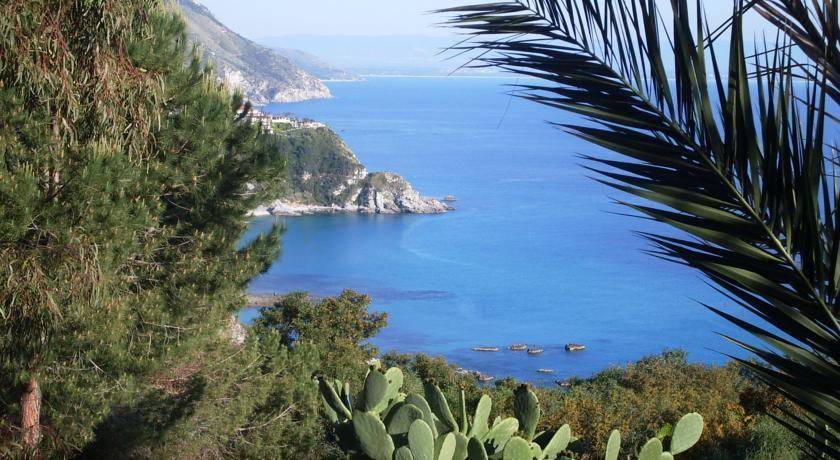 Gullo Capo Vaticano Ricadi Exterior photo